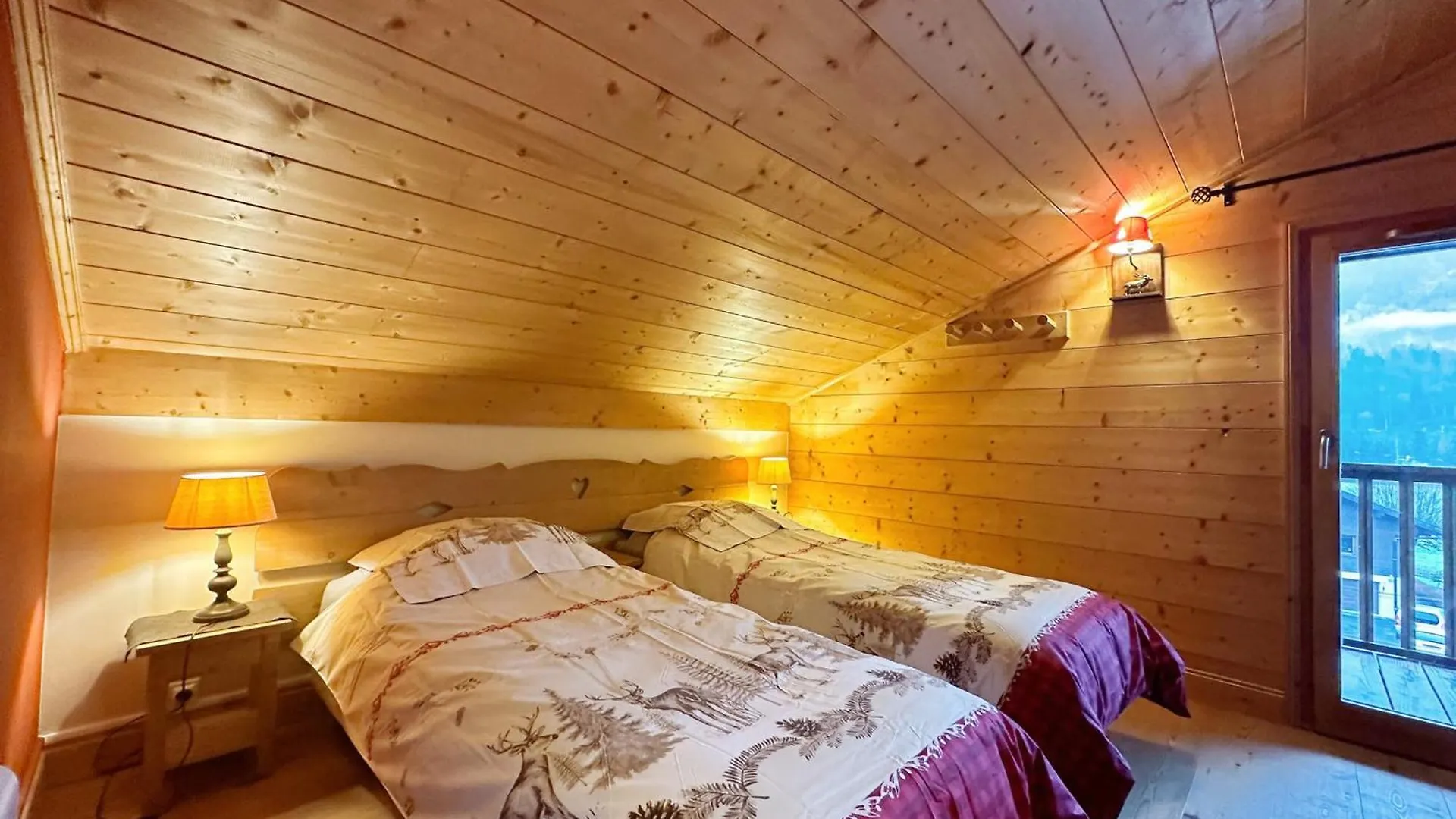 Duplex Spacieux Avec Terrasse, Piscine Couverte Et Cheminee A Samoens - Fr-1-624-9