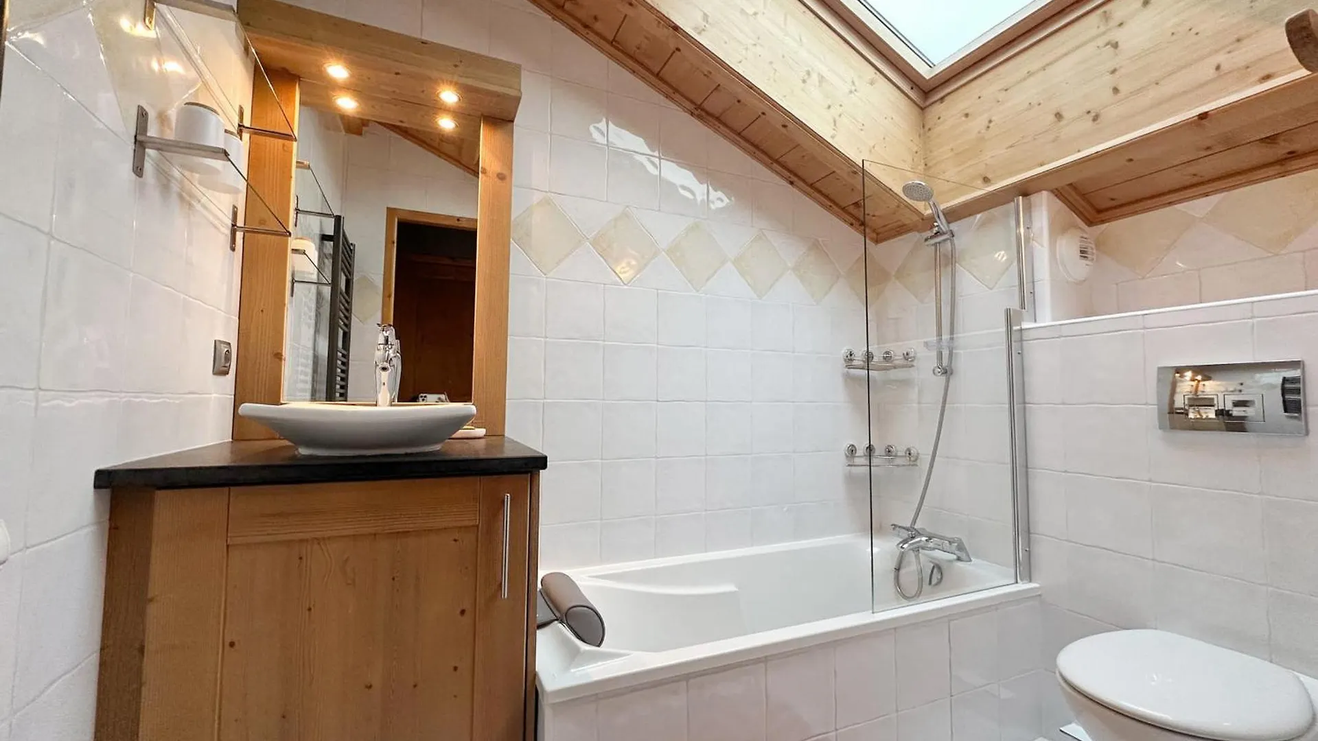 Duplex Spacieux Avec Terrasse, Piscine Couverte Et Cheminee A Samoens - Fr-1-624-9 Apartment