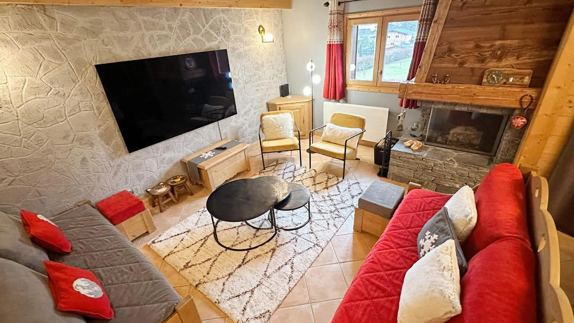 Apartment Duplex Spacieux Avec Terrasse, Piscine Couverte Et Cheminee A Samoens - Fr-1-624-9